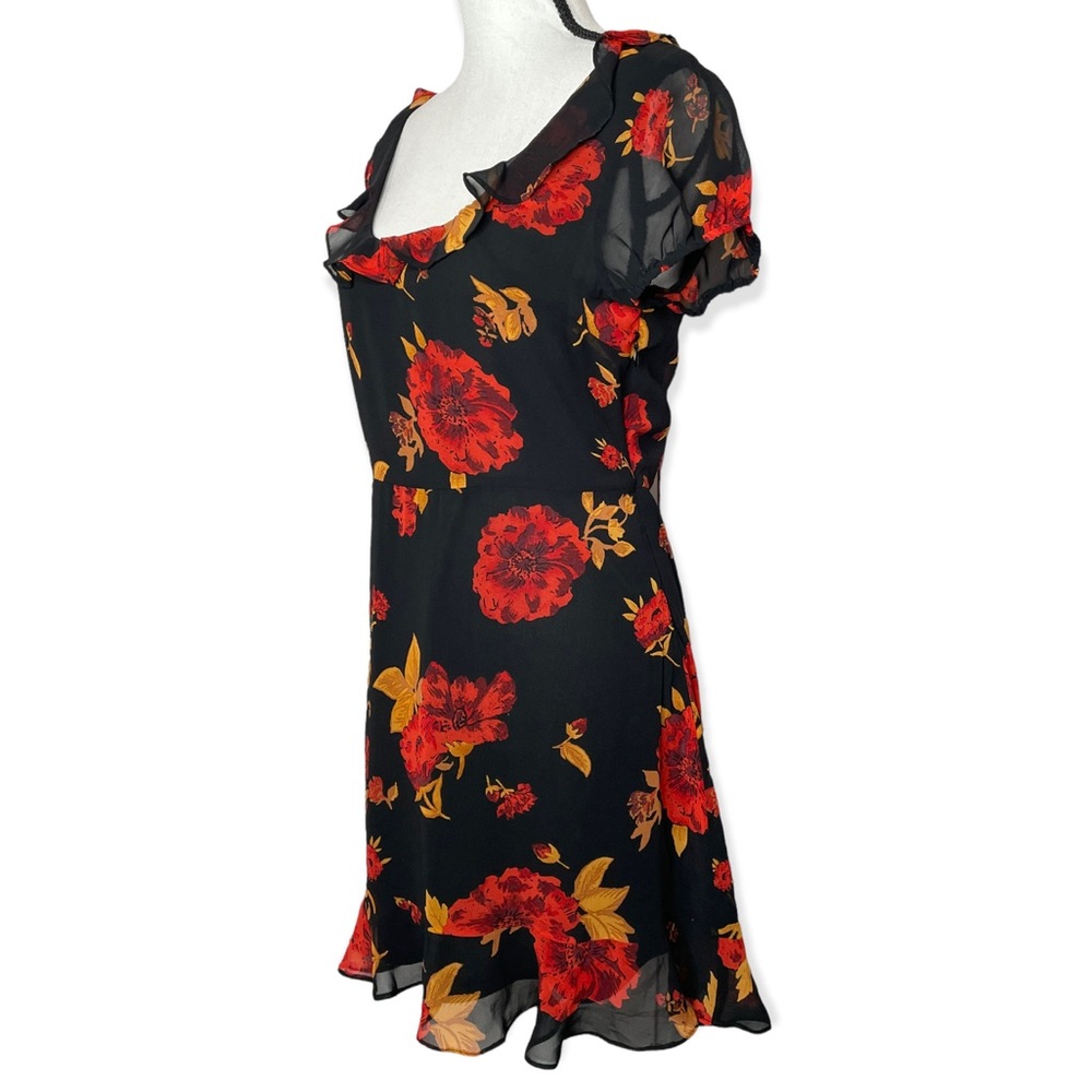 NWT LULUS Isla Mujeres Red and Black Floral Print Ruffled Dress Size Large - Picture 8 of 13